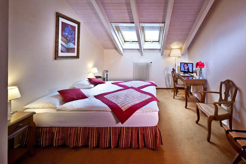 Hotel De La Couronne Morges Bilik gambar